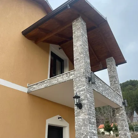 Shtepia Natyres Gjinar 2 * Elbasan